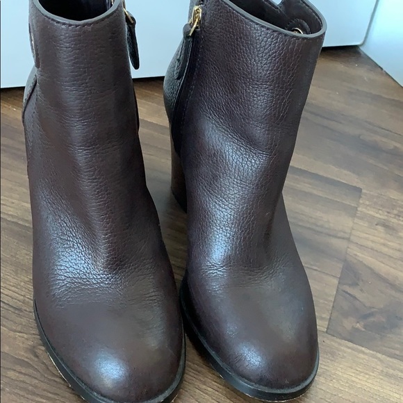 ⛔️SOLD⛔️Tory Burch Leather Ankle Boots - Picture 4 of 6